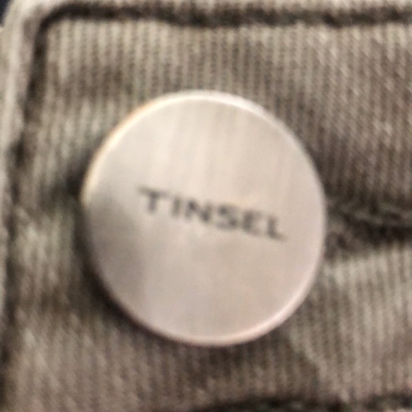 TINSEL - NWOT Denim Shorts (31) - Picture 5 of 7